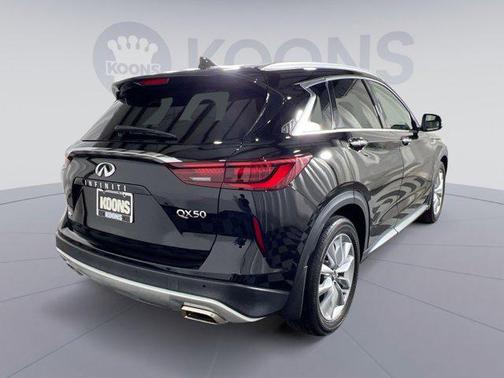 2022 INFINITI QX50 LUXE AWD