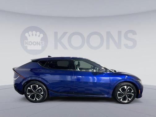 Yacht Blue 2023 Kia EV6 GT-Line