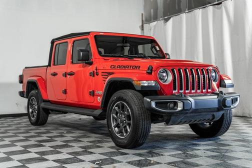 Photo 1 of 32 of 2020 Jeep Gladiator Overland