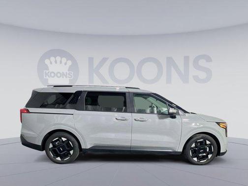 2025 Kia Carnival EX