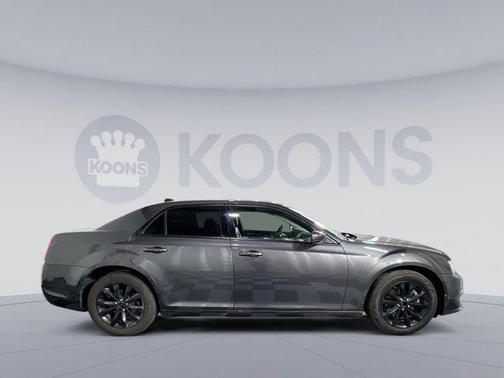 2019 Chrysler 300 Touring