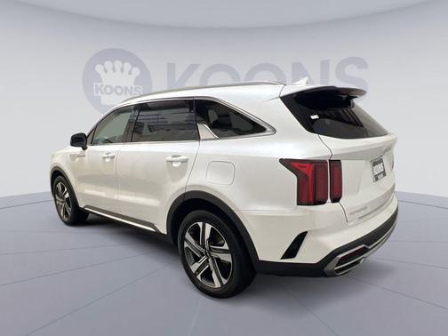 Snow White Pearl 2023 Kia Sorento Hybrid EX
