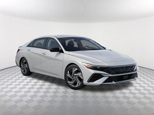 2026 Hyundai ELANTRA SEL