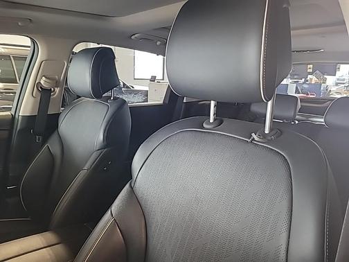 2023 Genesis GV80 2.5T