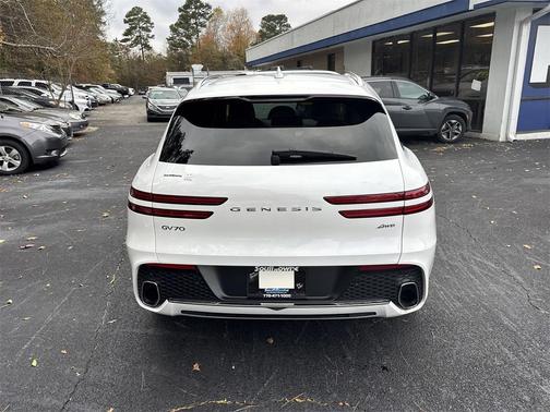 2025 Genesis GV70 2.5T