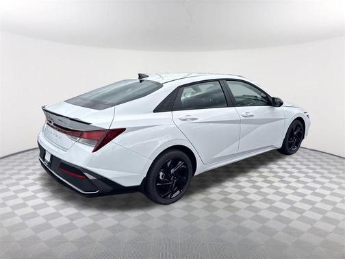 2026 Hyundai ELANTRA SEL