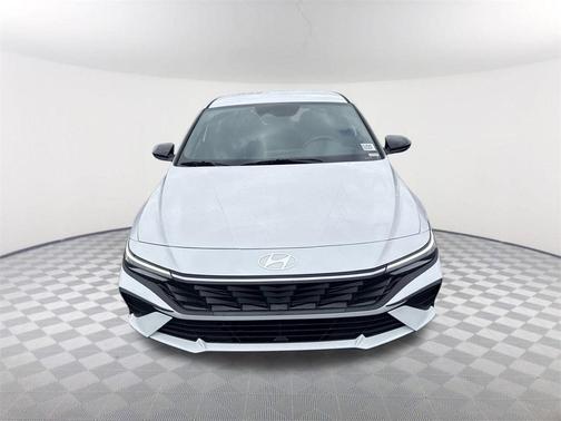 2026 Hyundai ELANTRA SEL