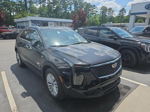 Stellar Black Metallic 2025 Cadillac XT4 Premium Luxury