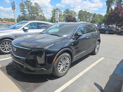 Stellar Black Metallic 2025 Cadillac XT4 Premium Luxury
