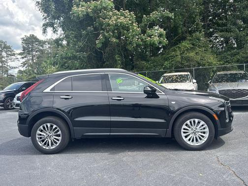 Stellar Black Metallic 2025 Cadillac XT4 Premium Luxury