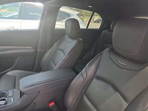 Stellar Black Metallic 2025 Cadillac XT4 Premium Luxury