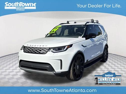 Fuji White 2025 Land Rover Discovery P300 S