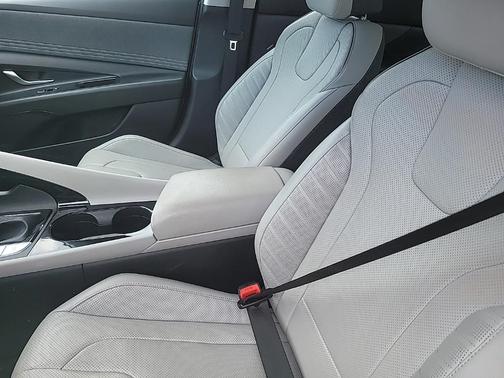 2023 Hyundai ELANTRA HEV Limited
