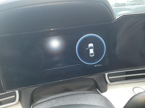 2023 Hyundai ELANTRA HEV Limited