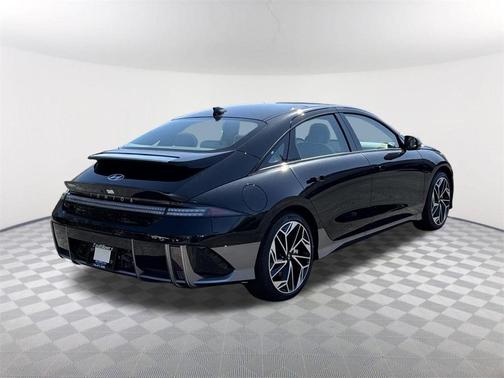 2025 Hyundai IONIQ 6 Limited