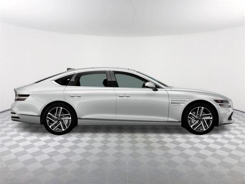 2025 Genesis G80 2.5T