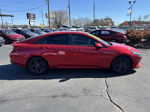 2021 Hyundai ELANTRA SEL