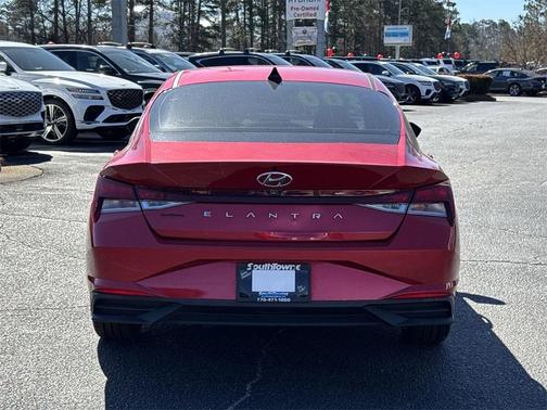 2021 Hyundai ELANTRA SEL