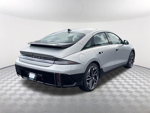 2025 Hyundai IONIQ 6 Limited