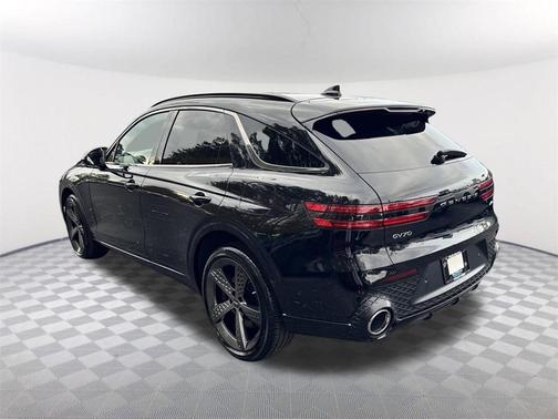 2025 Genesis GV70 2.5T