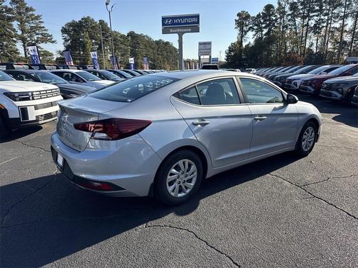 2020 Hyundai ELANTRA SE