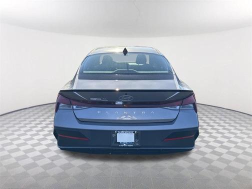 2026 Hyundai ELANTRA SEL