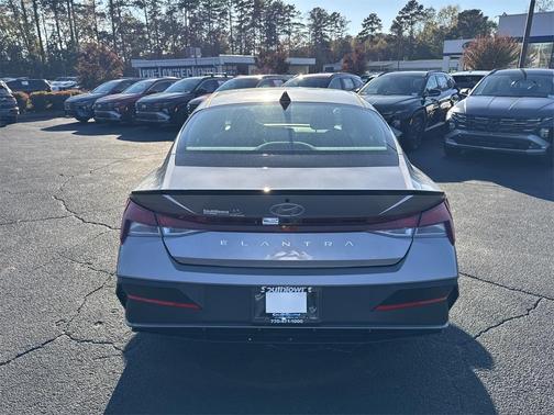 2026 Hyundai ELANTRA SEL