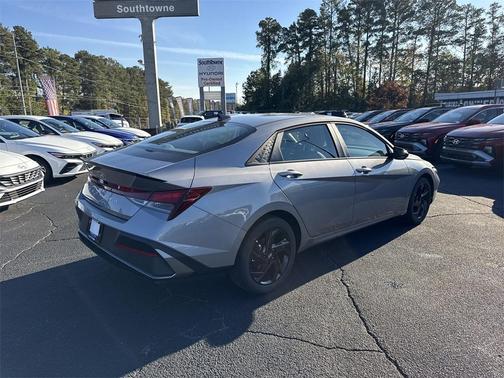 2026 Hyundai ELANTRA SEL