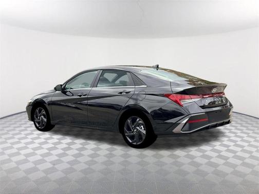 2026 Hyundai ELANTRA SEL