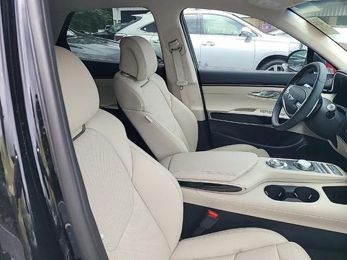 2023 Genesis GV70 2.5T