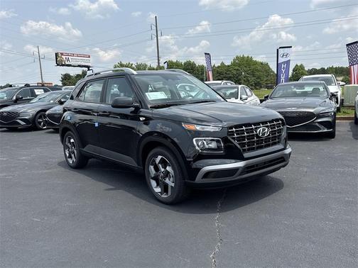 2025 Hyundai VENUE SEL