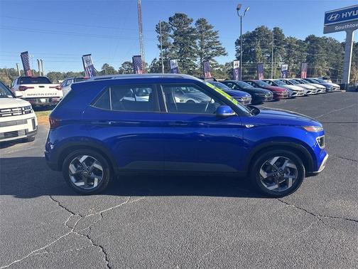 2024 Hyundai VENUE Limited