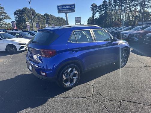 2024 Hyundai VENUE Limited