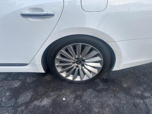 2016 Hyundai Equus Signature