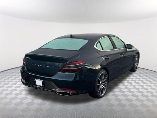 2025 Genesis G70 2.5T
