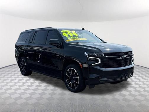 2023 Chevrolet Suburban RST