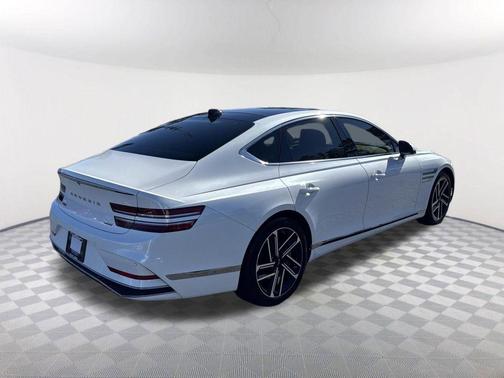 2025 Genesis G80 2.5T