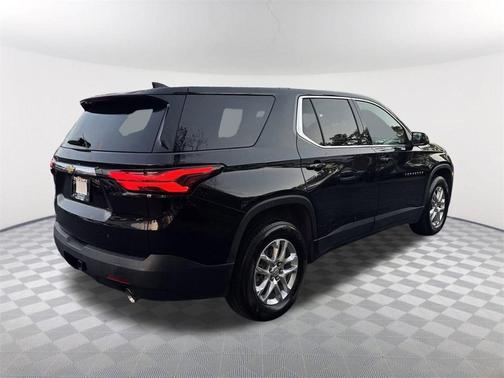 2022 Chevrolet Traverse LS