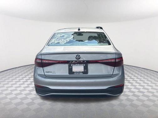 Pyrite Silver Metallic 2025 Volkswagen Jetta 1.5T SE