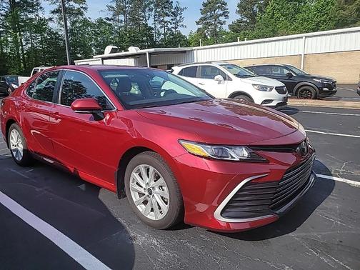 2022 Toyota Camry LE