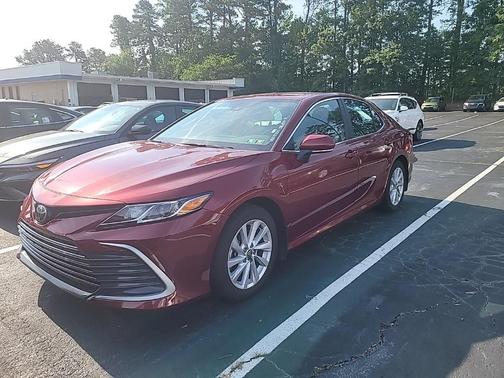 2022 Toyota Camry LE