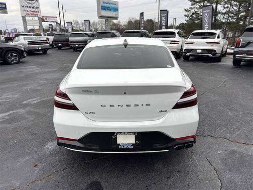 2022 Genesis G70 2.0T