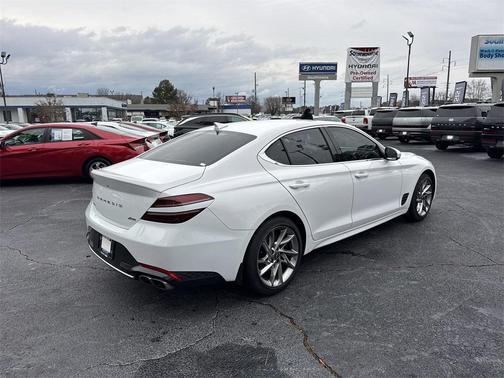 2022 Genesis G70 2.0T