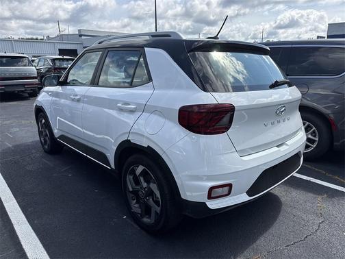2024 Hyundai VENUE Limited