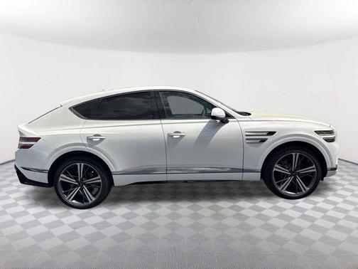Uyuni White 2026 Genesis GV80 Coupe 3.5T e-SC