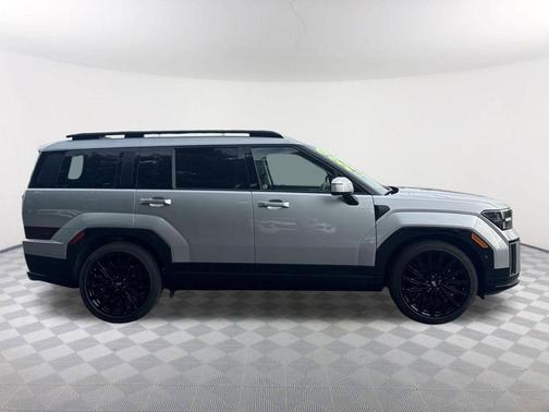 Shimmering Silver 2024 Hyundai SANTA FE Calligraphy