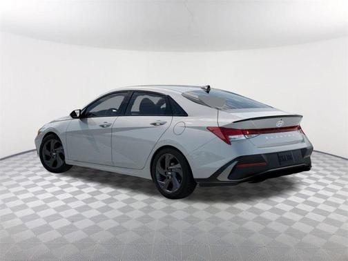 2026 Hyundai ELANTRA SEL