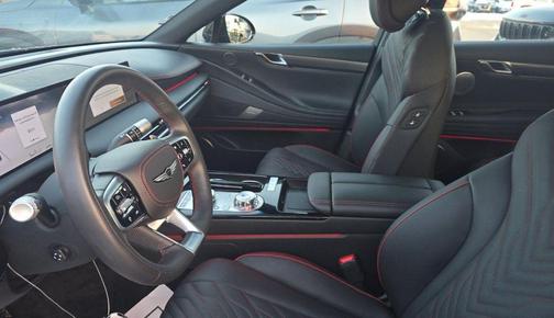 2025 Genesis G80 2.5T