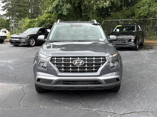 2023 Hyundai VENUE SEL
