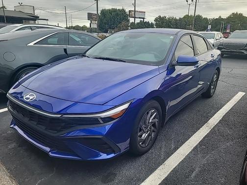 2024 Hyundai ELANTRA SEL